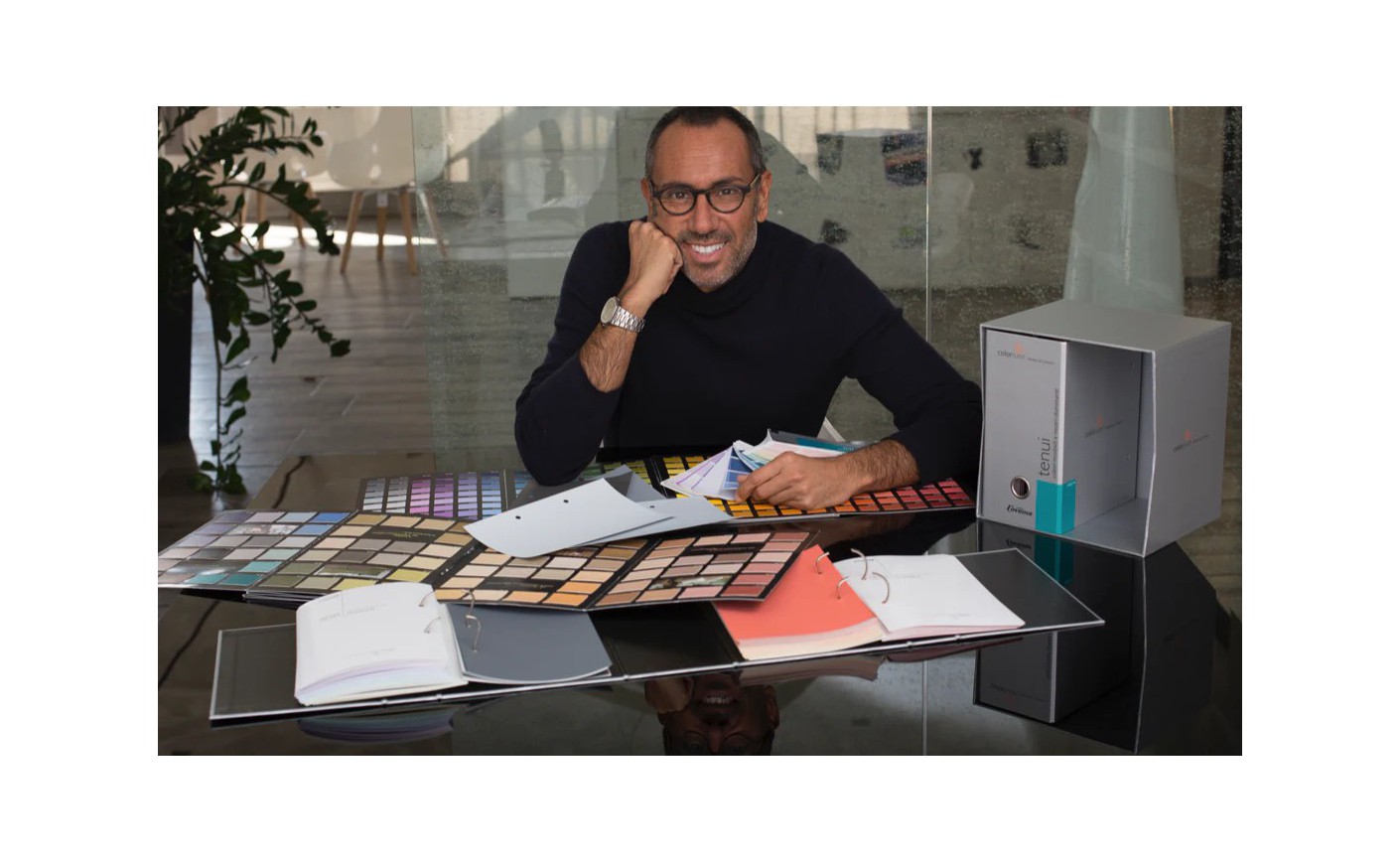 “Carezze di sabbia” con effetto tono su tono ADICOLOR Creative paints